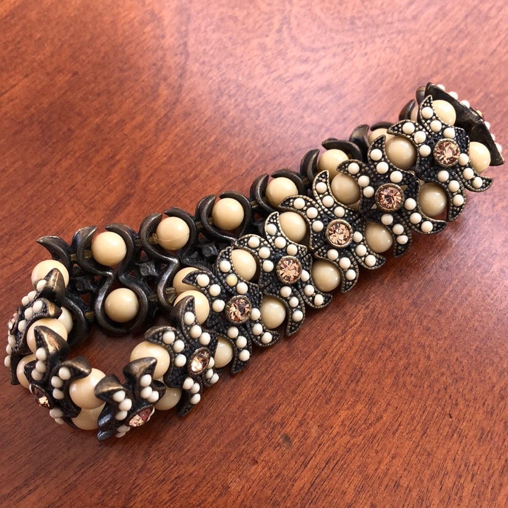 NWOT Chico’s beaded bracelet